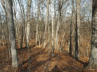 HENNING Rd, Waterloo, IL 62298