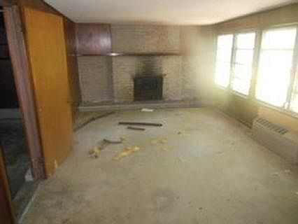 4th image of 10253 Cedarhurst Dr