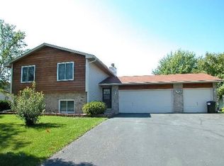 11033 Wisconsin Ave N, Champlin, MN 55316