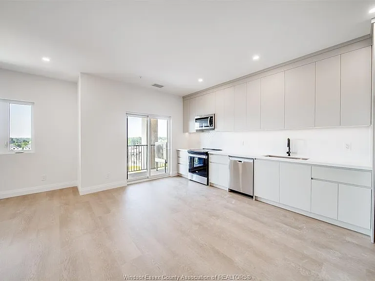 4300 Laurier Pkwy #543 — Photo 16