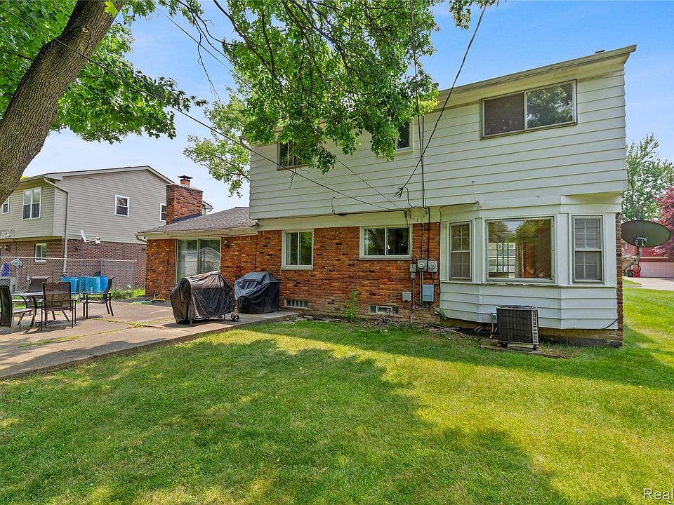 19800 Cherry Hill St, photo 21