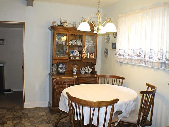 4th image of 1021 Summerlea Ave