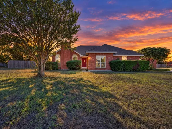 3315 Dasher St, Lancaster, TX 75146