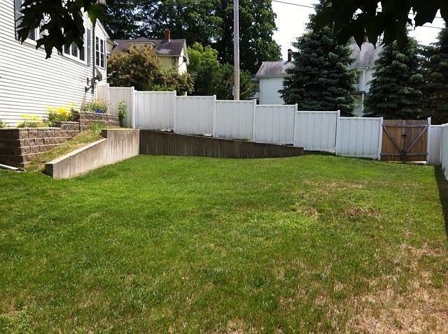 2nd image of 53 Mount Auburn St
