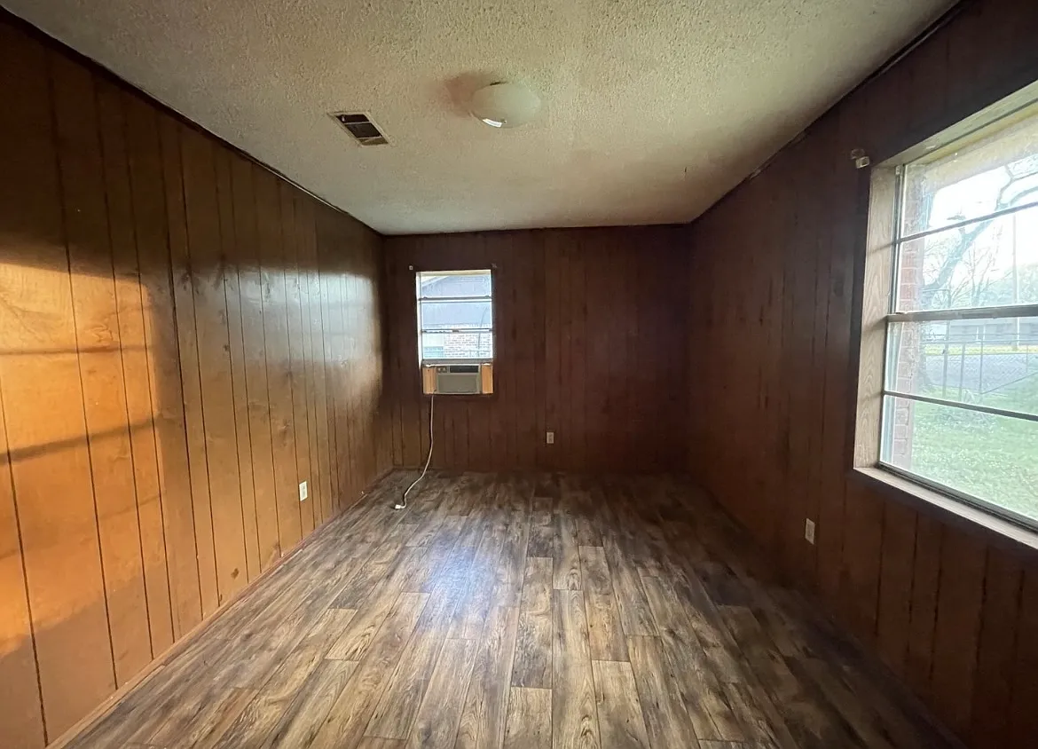 2 bed, 906 sqft, $900 — Photo 3