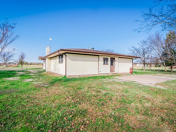 4th image of 460 County Road 2186
