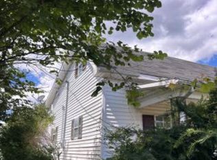 200 Indiana Ave, Milltown, IN 47145