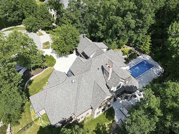 4th image of 1009 Foy Ct