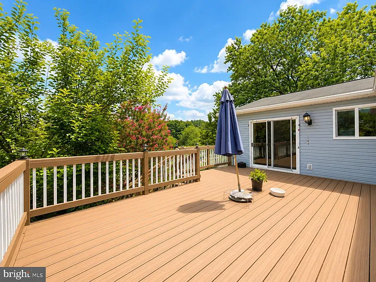 13354 Jasper Ct — Photo 11