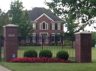 202 Hunters Pointe Pl, Simpsonville, KY 40067