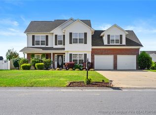 32 Yancey Ct, Spring Lake, NC 28390