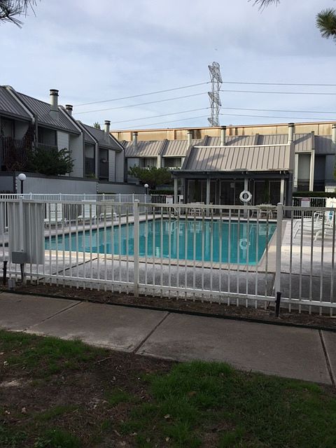 1st image of 5002 Glenmont Dr