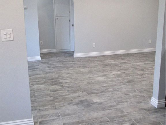 5th image of 5411 Acacia St