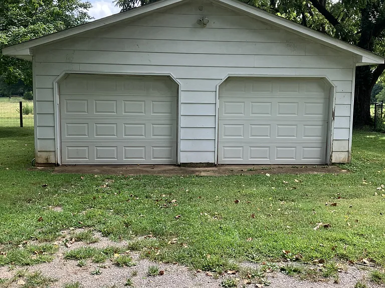 6836 Robin Dr — Photo 6