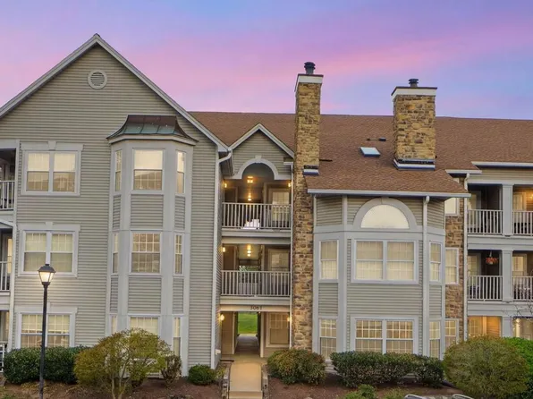 5601 Willoughby Newton Dr Unit 16, Centreville, VA 20120