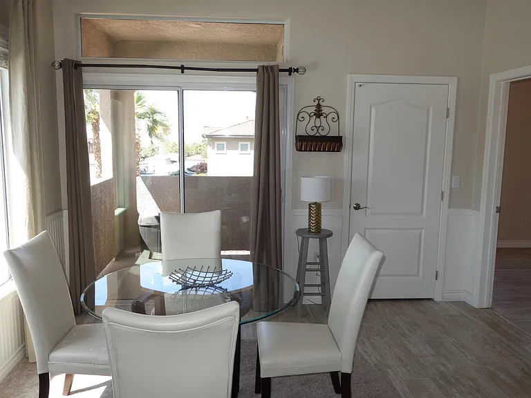 2305 W Horizon Ridge Pkwy #1323-1-1 — Photo 22