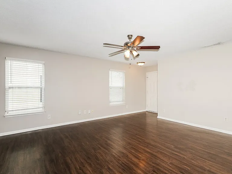 6715 Everbloom Ln — Photo 6