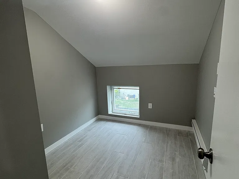 55 Lander St #2B — Photo 37