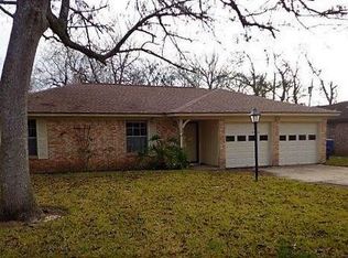 710 Oyster Creek Dr, Richwood, TX 77531