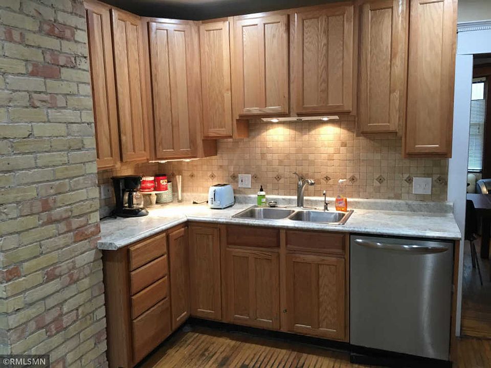 1st image of 3341 Pillsbury Ave