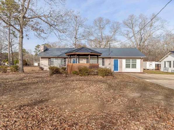 1416 Litzler Dr, Manning, SC 29102