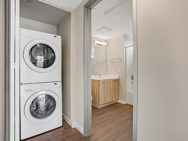 16300 Ventura Blvd #209 — Photo 6