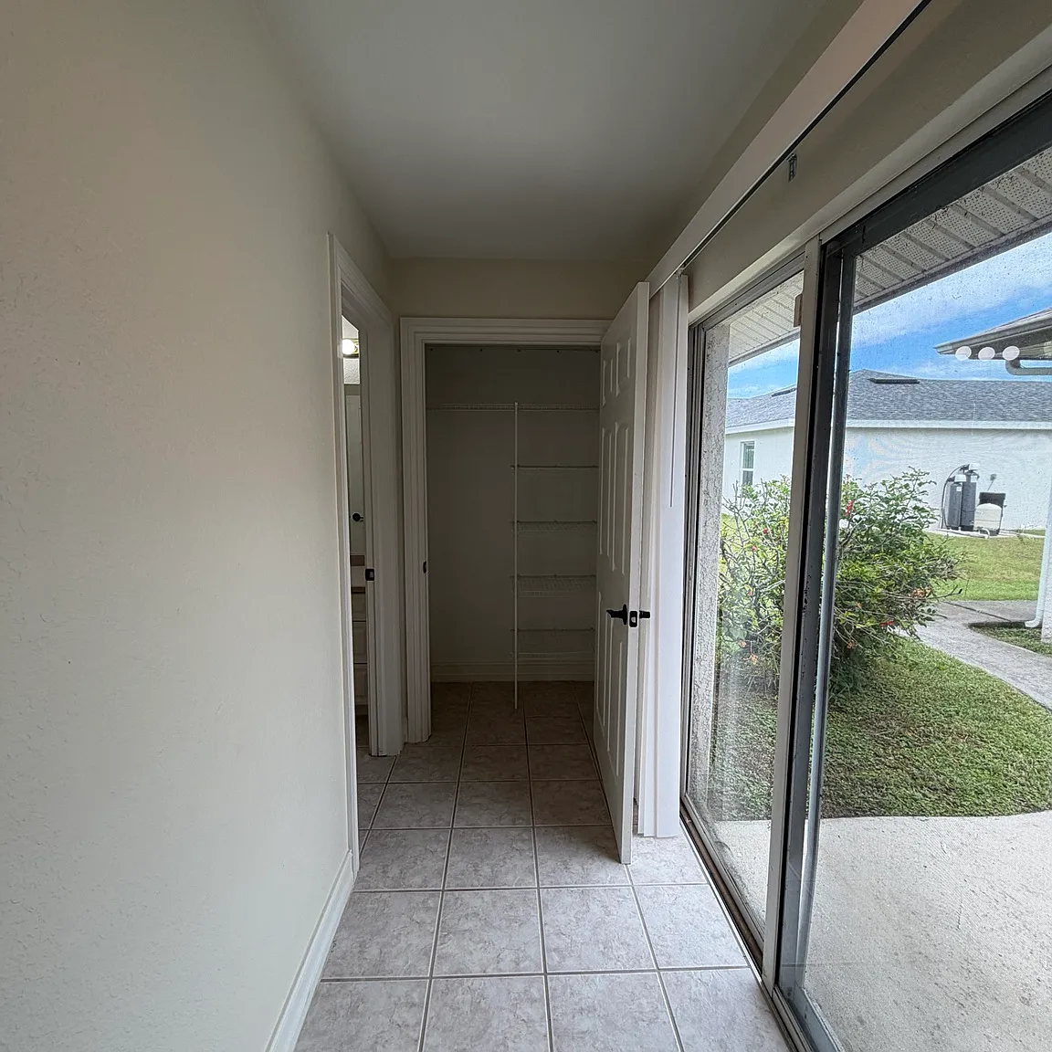1 bed, 771 sqft, $1,150 — Photo 3