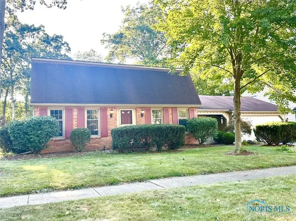 4619 Weldwood Ln, Sylvania, OH 43560