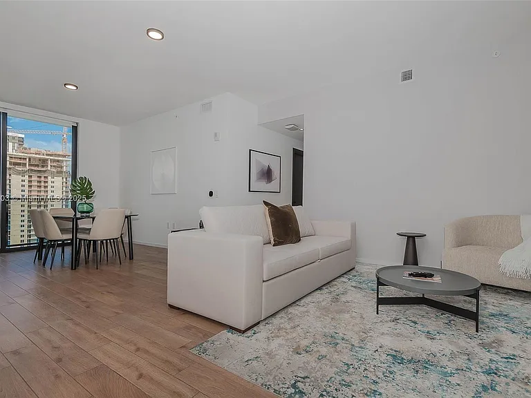 398 NE 5th St #2301 — Photo 2