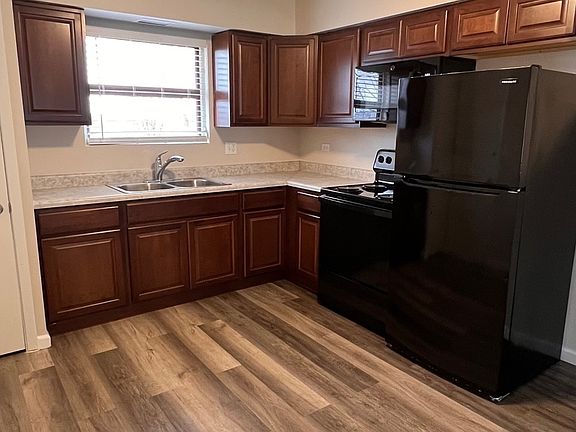 3rd image of 2417 Sherman Ave #D