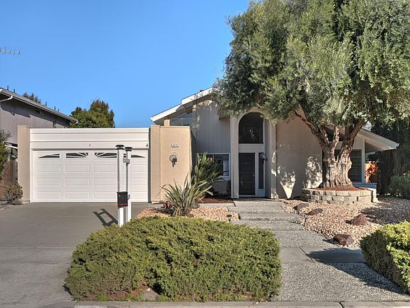 2nd image of 2274 Elkhorn Ct