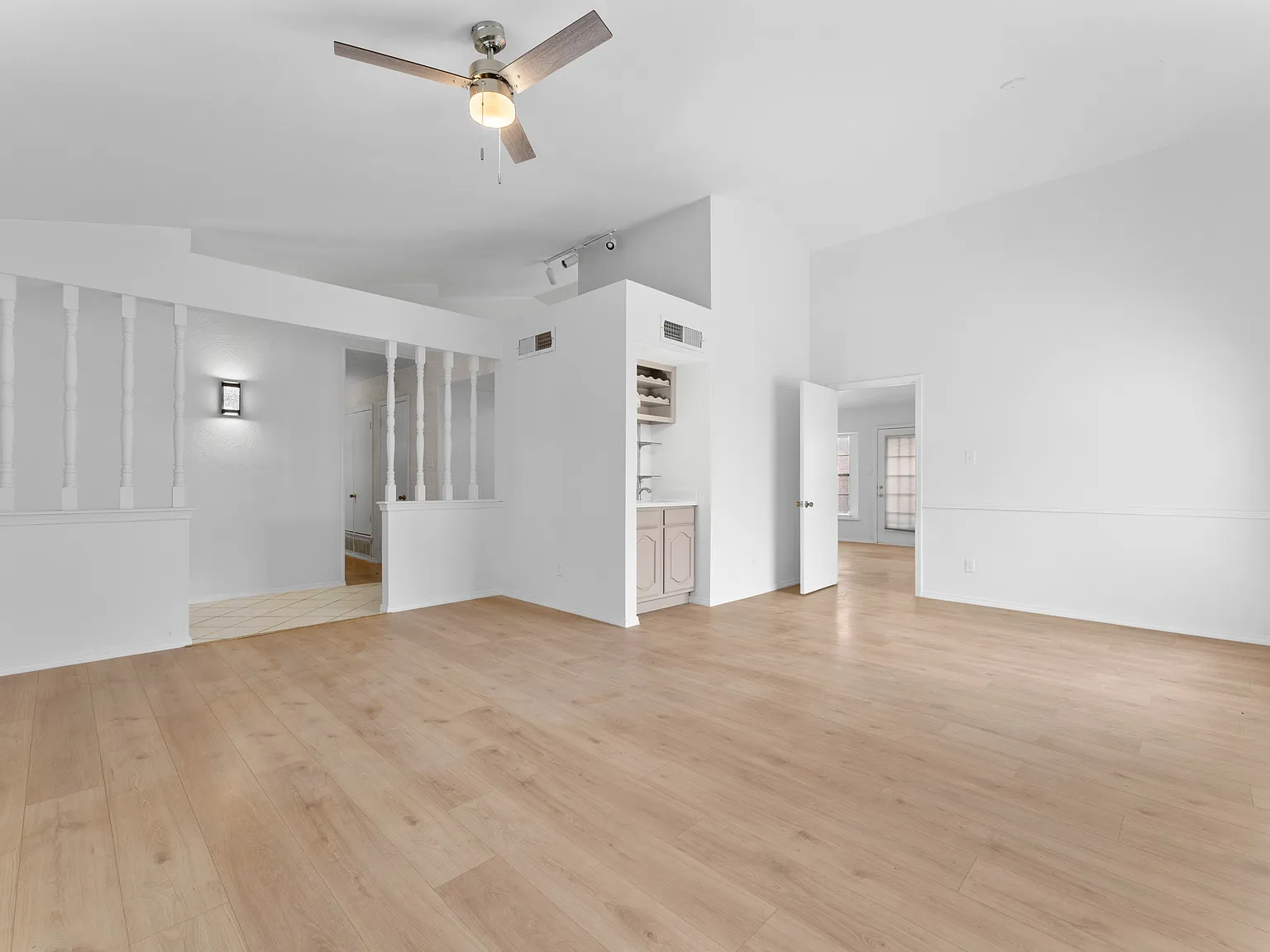 3 bed, 1780 sqft, $2,800 — Photo 4