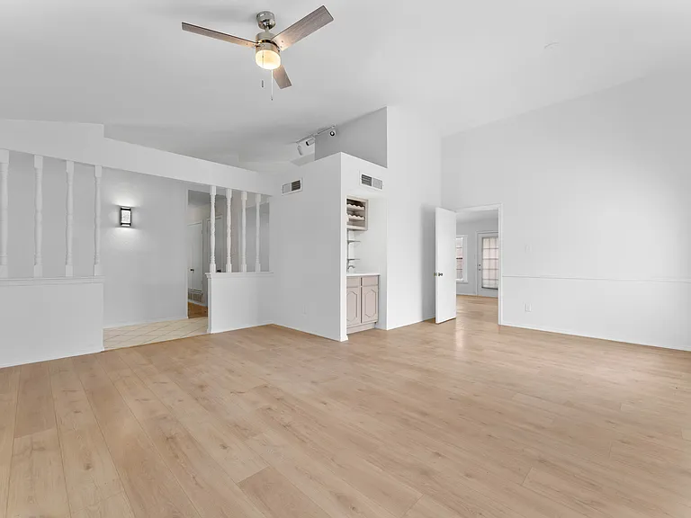 1035 Granite Ln — Photo 4