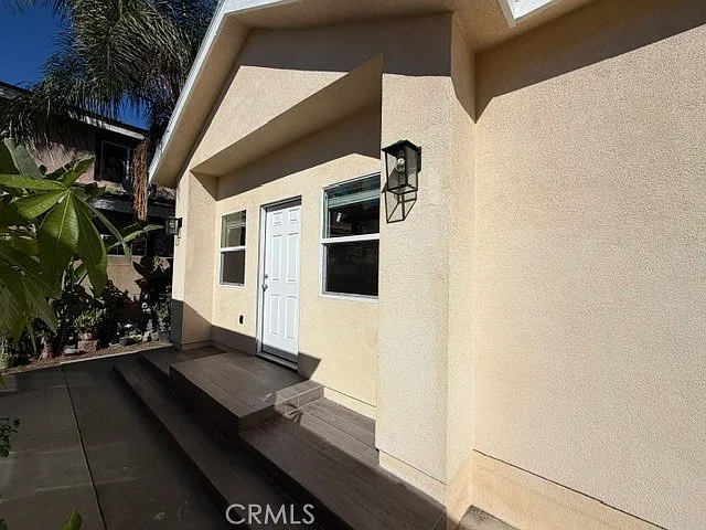2 bed, 1000 sqft, $3,250 — Photo 2