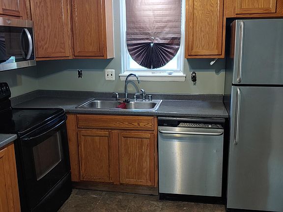 2nd image of 7706 Fanwood Ct