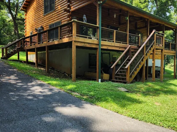 17326 Sunshine Trl, Sabillasville, MD 21780