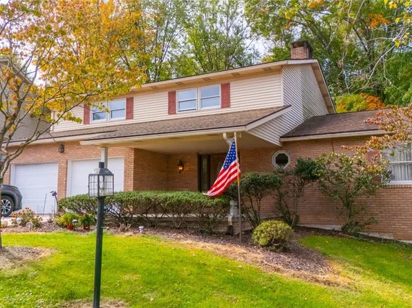 121 Beckett Ct, Saint Clairsville, OH 43950