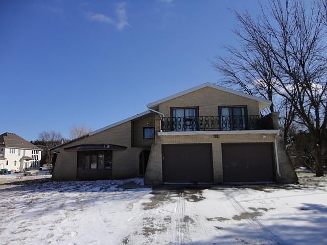 1st image of 6N873 Longacre Dr