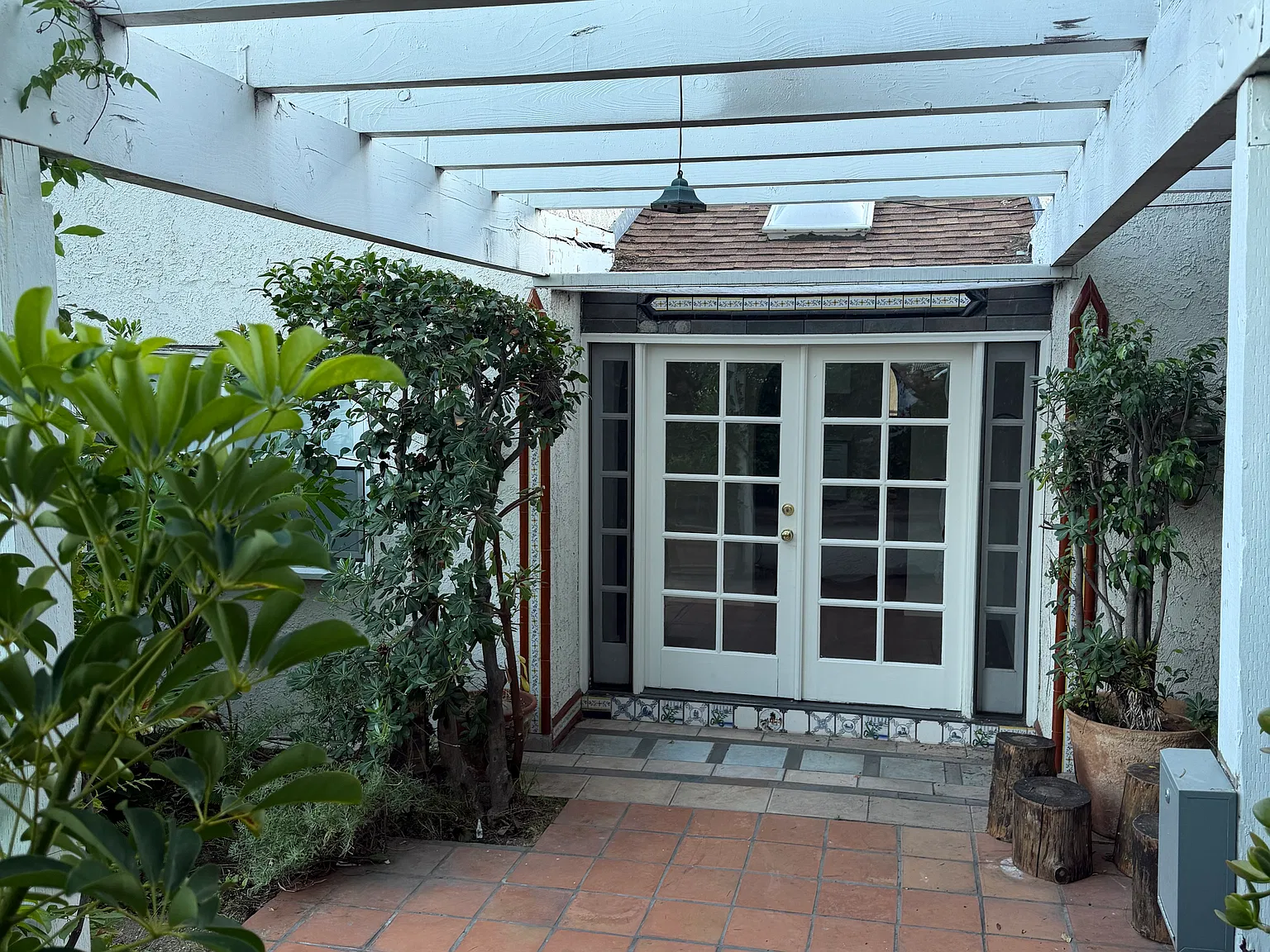 3 bed, 1644 sqft, $4,500 — Photo 1