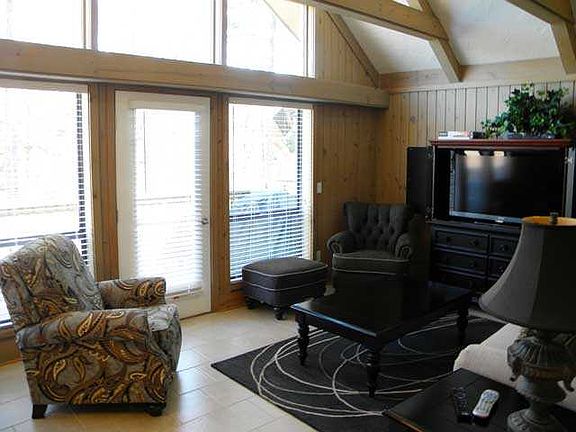 5th image of 600 Captains Cove Ct Unit 4