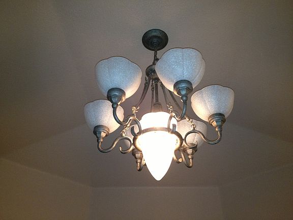 Light fixture detail