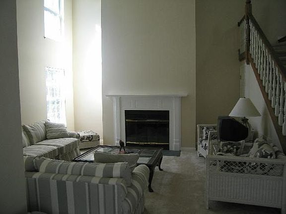 2nd image of 7C Pinehurst Manor