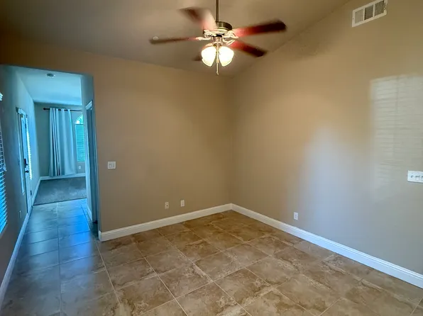 6717 W Oak Ave, Fresno, CA 93722