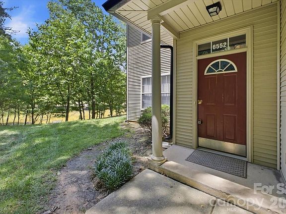 3rd image of 6552 Quarterbridge Ln