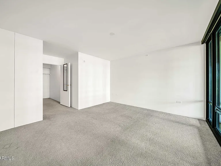 4808 N 24th St #202 — Photo 13