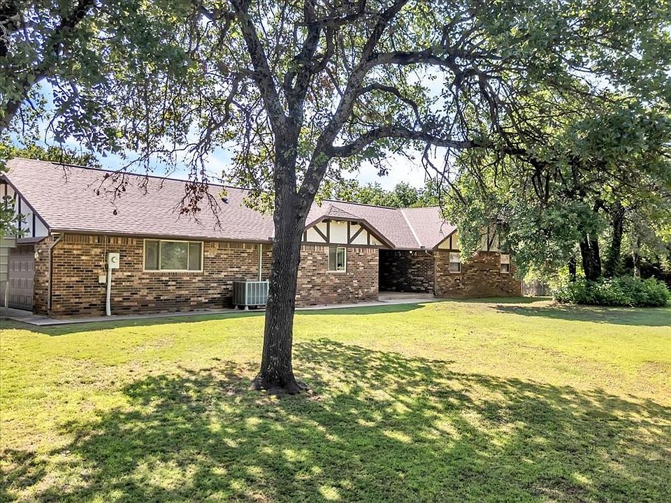 1st image of 10805 Blueberry Dr