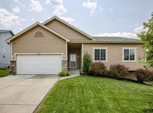 19863 G St, Omaha, NE 68135