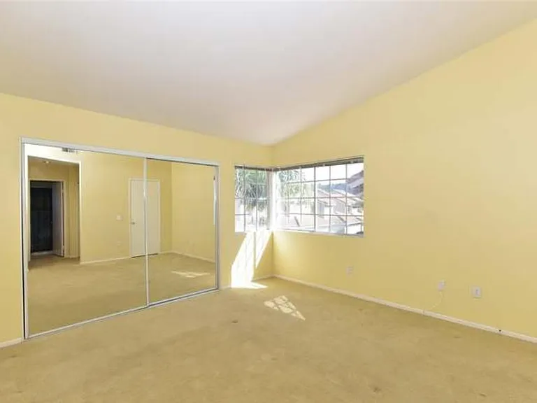 10962 Creekbridge Pl — Photo 13