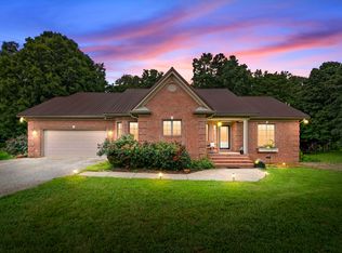 3055 Quisenberry Ln, Hopkinsville, KY 42240