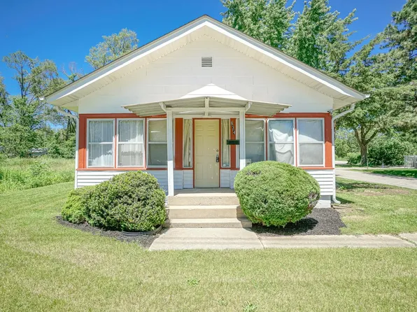 834 Brooke Rd, Rockford, IL 61109